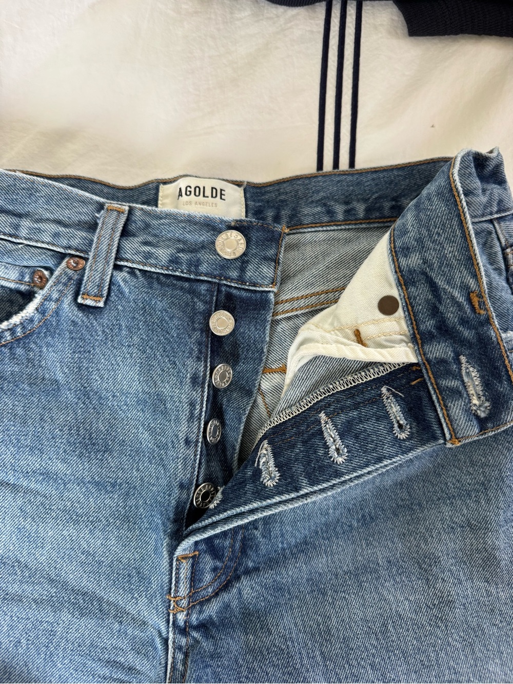 AGOLDE Parker long denim shorts size 26 perfect condition - Picture 2 of 6